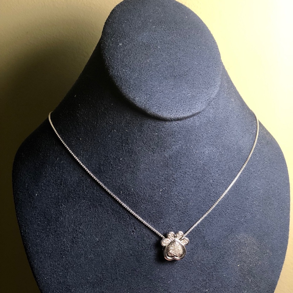 Dog Paw Print Heart necklace